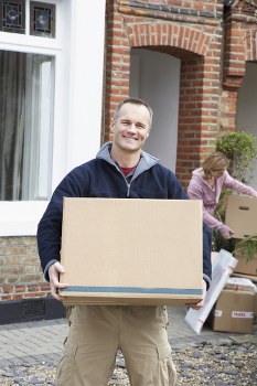 Local removals team planning a move in Richmond street conditions